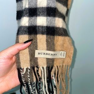 Burberry Scarf! Plaid!